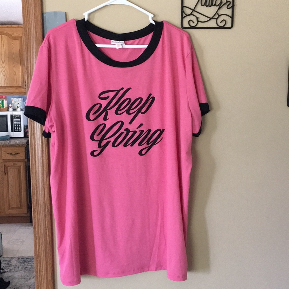 LuLaRoe Liv Tee NWOT